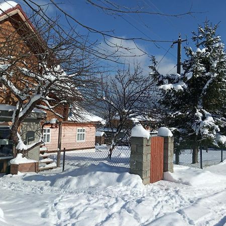 Готель У Андрушка Ворохта Екстер'єр фото